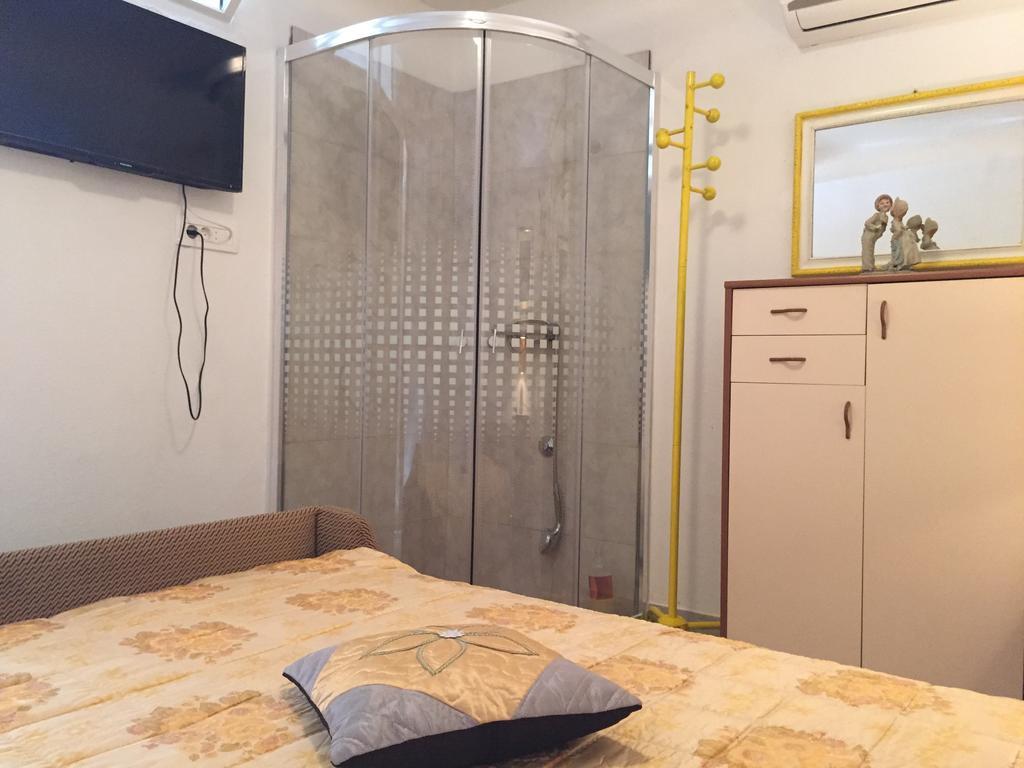 Apartment Greis Ražanj Eksteriør billede